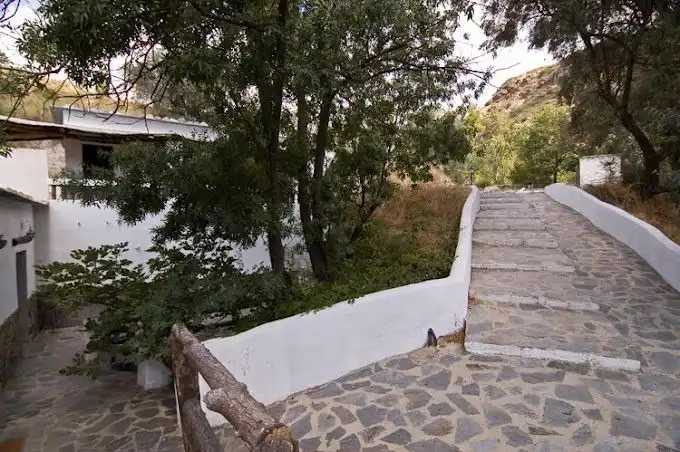 Vista exterior de Edifici en venda en Alpujarra de la Sierra