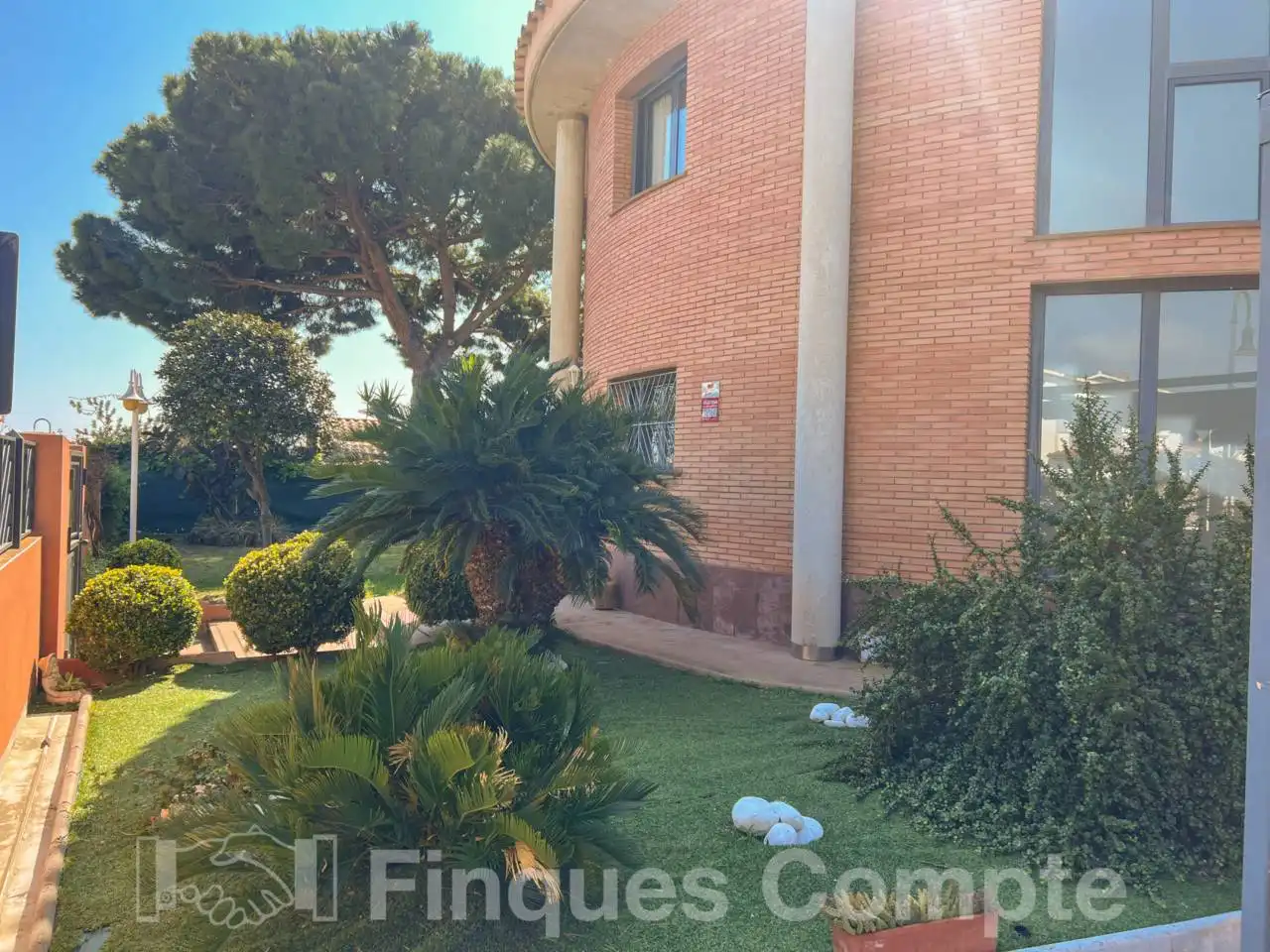 Houses for sale in Calle Montblanc, Roda de Berà