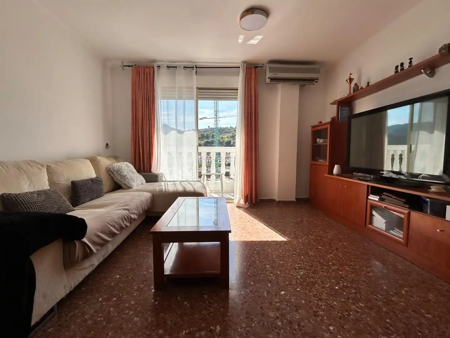 Sala de estar de Piso en venta en Gandia con Aire acondicionado, Calefacción y Amueblado
