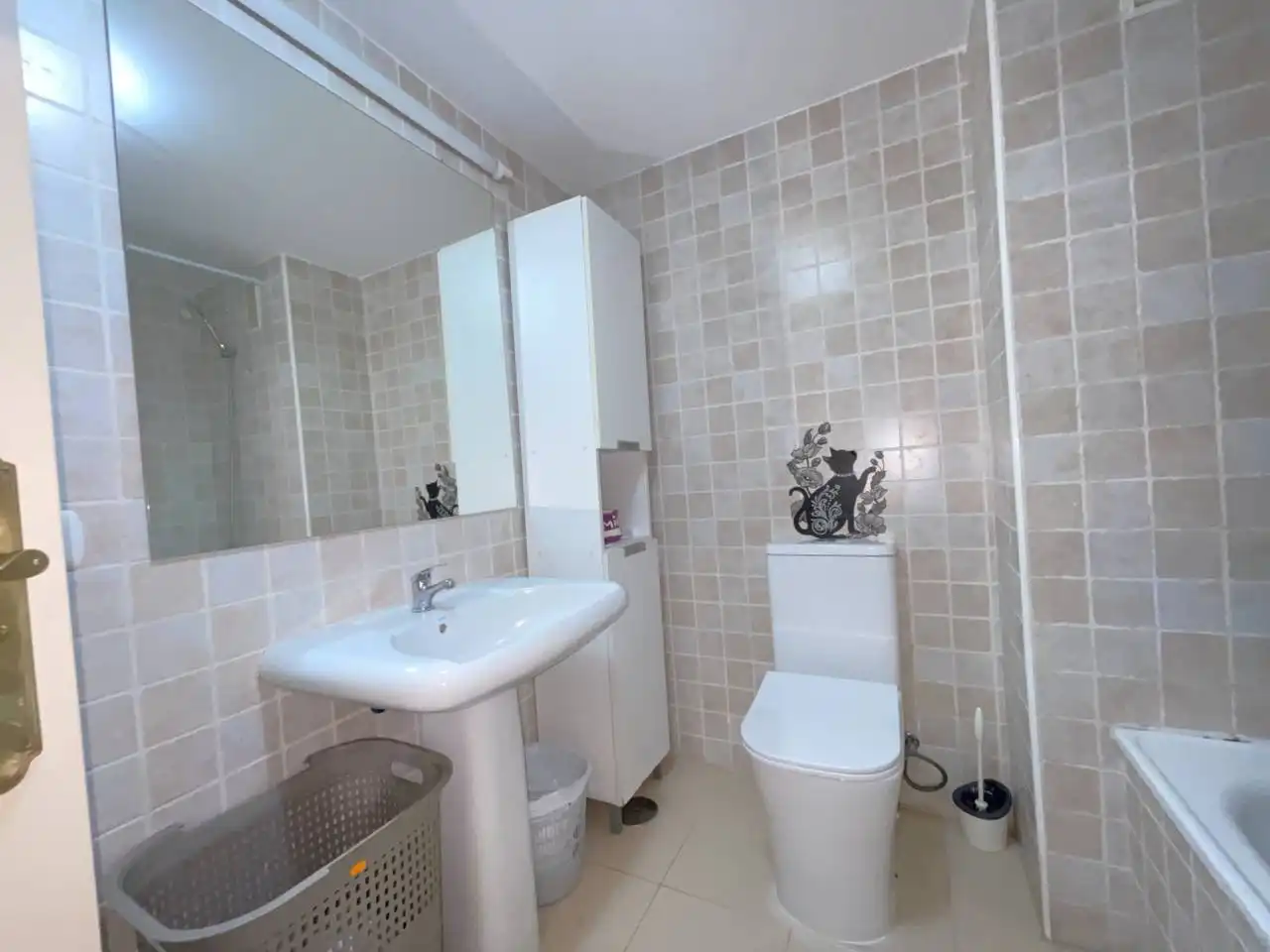 Baño de Piso en venta en Marbella con Aire acondicionado, Calefacción y Terraza