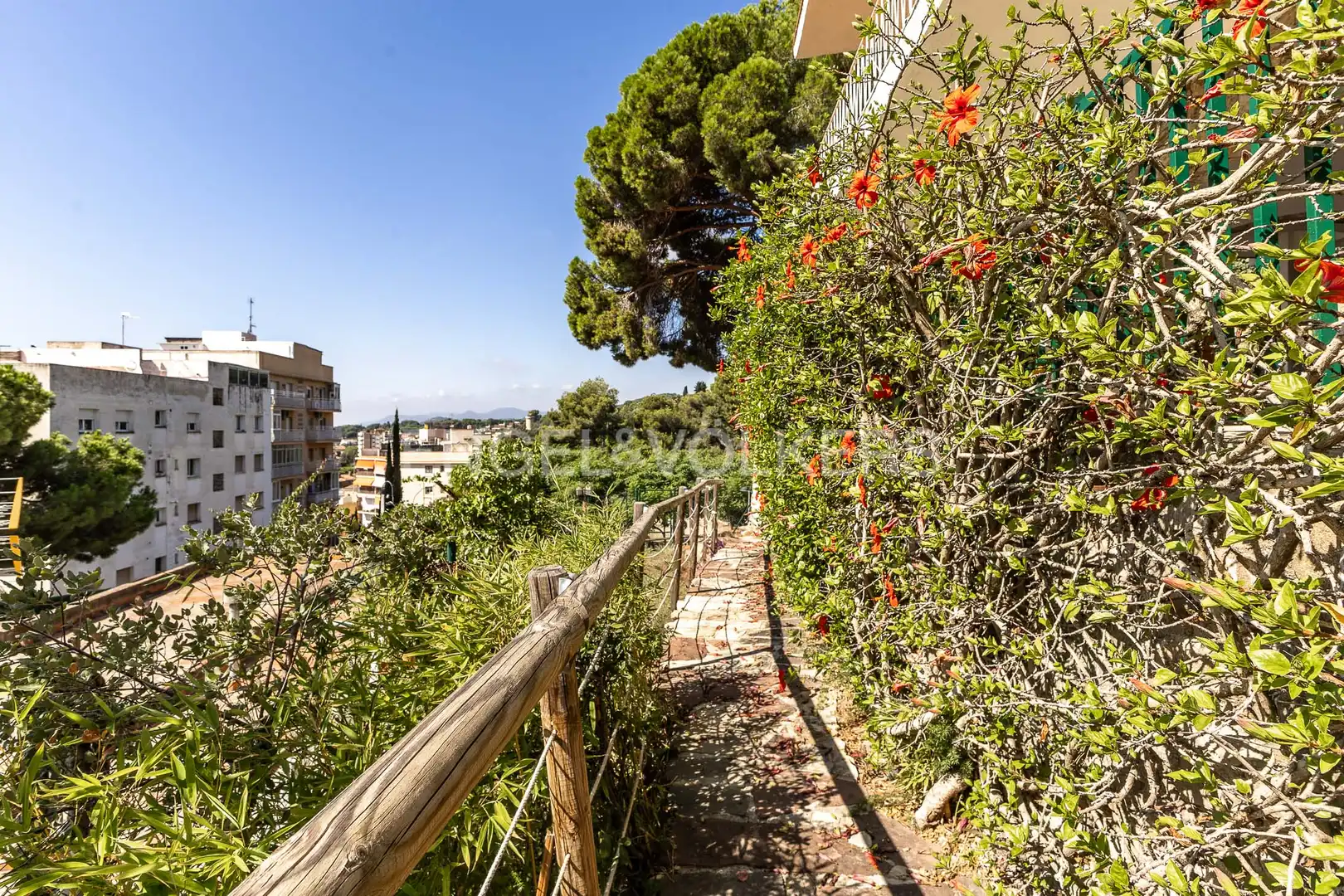 Vista exterior de Apartament de lloguer en Caldes d'Estrac amb Calefacció, Jardí privat i Terrassa