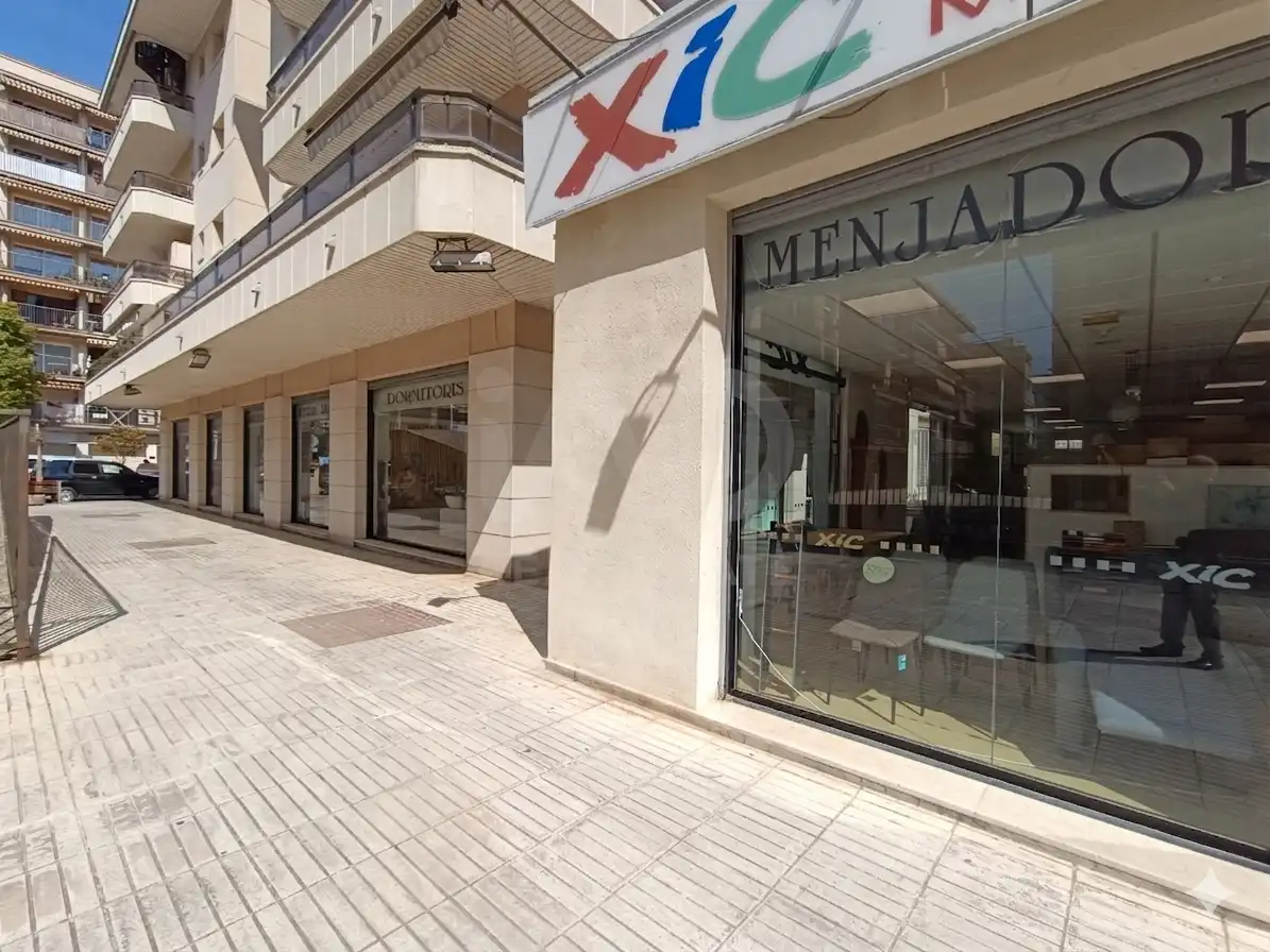 Local de alquiler en Cubelles