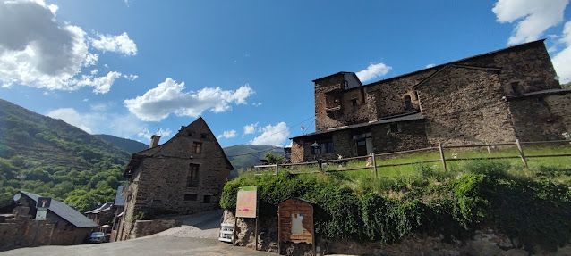 Vista exterior de Casa o xalet en venda en La Guingueta d'Àneu amb Calefacció, Parquet i Moblat