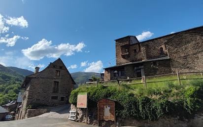 Vista exterior de Casa o xalet en venda en La Guingueta d'Àneu