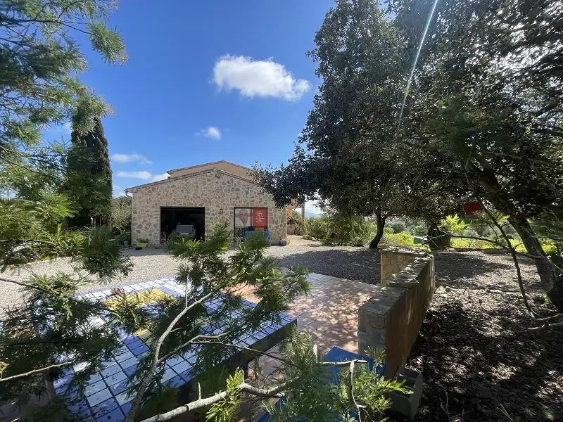 Vista exterior de Casa o xalet en venda en Porreres amb Calefacció, Jardí privat i Terrassa