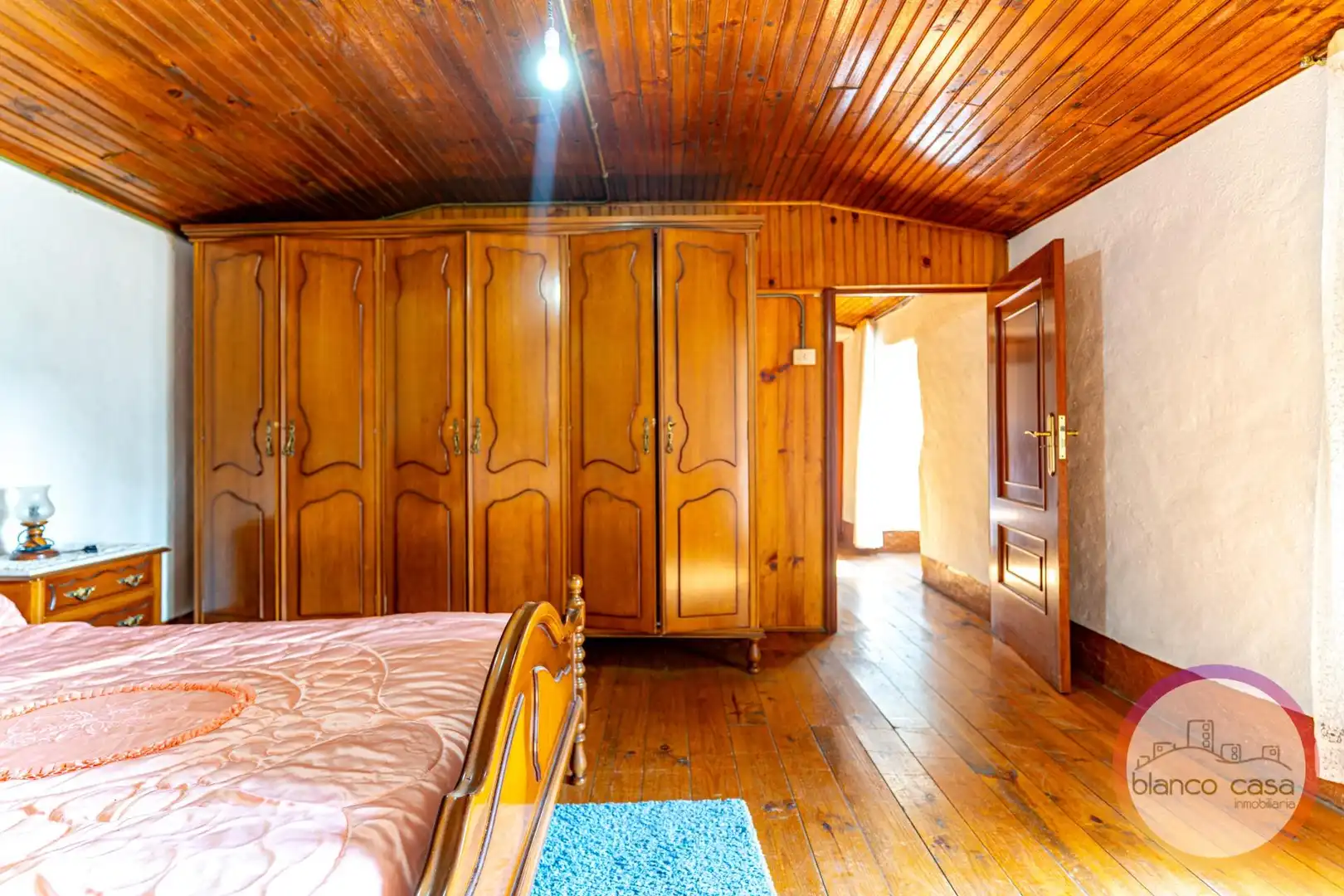 Habitación de Casa o chalet en venta en Santa Comba con Trastero
