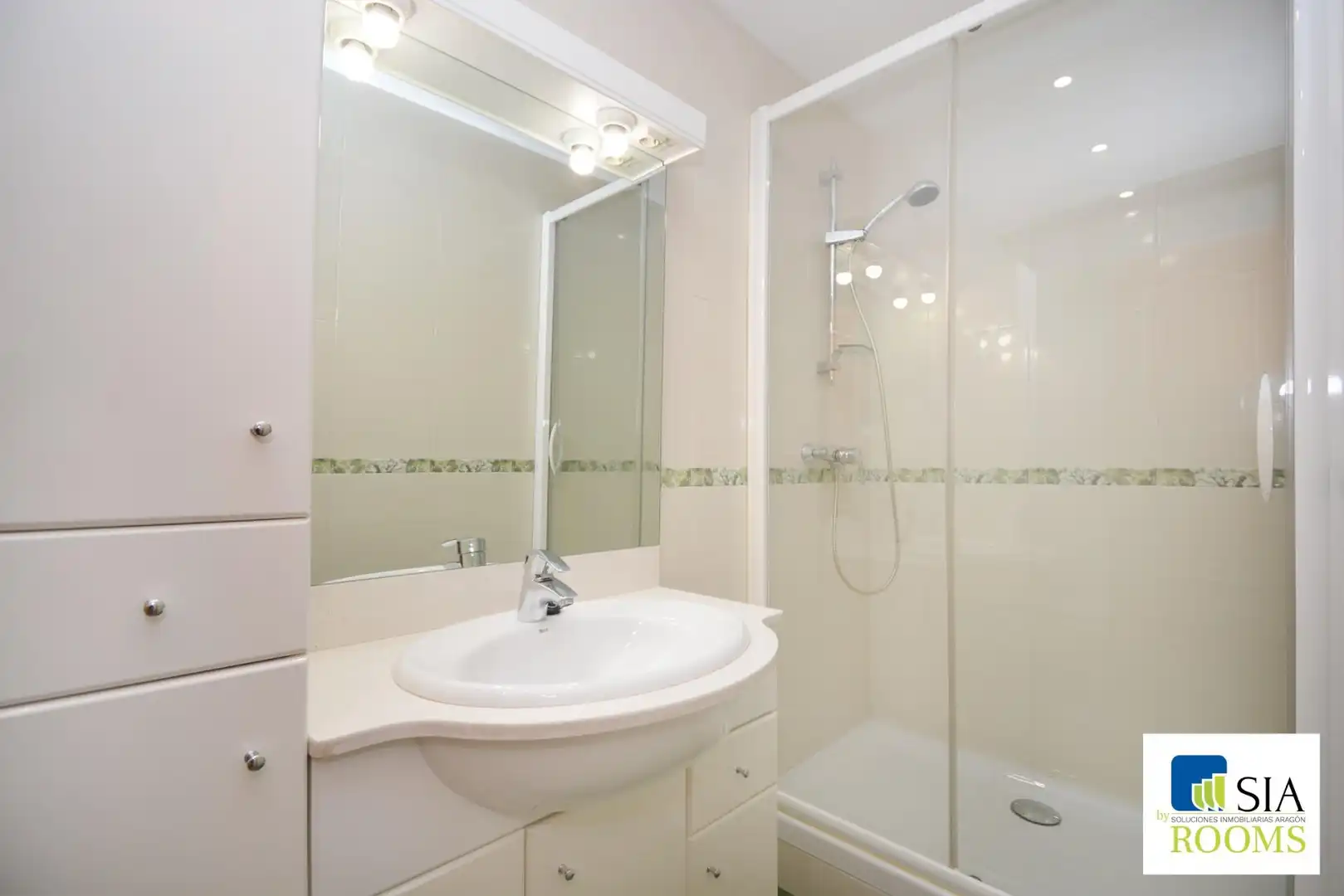 Room in Calle LATASSA, FELIX, 26, Universidad San Francisco