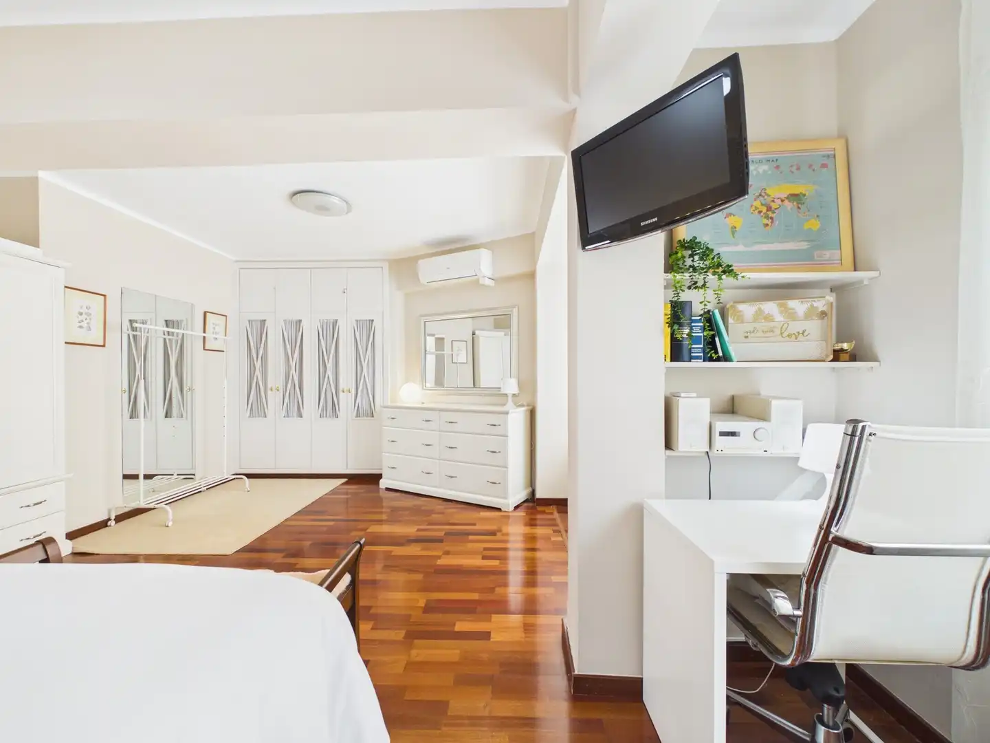 Dormitori de Apartament de lloguer en  Palma de Mallorca amb Aire condicionat, Moblat i Balcó
