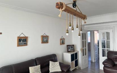Sala d'estar de Pis en venda en Vitoria - Gasteiz amb Calefacció i Terrassa