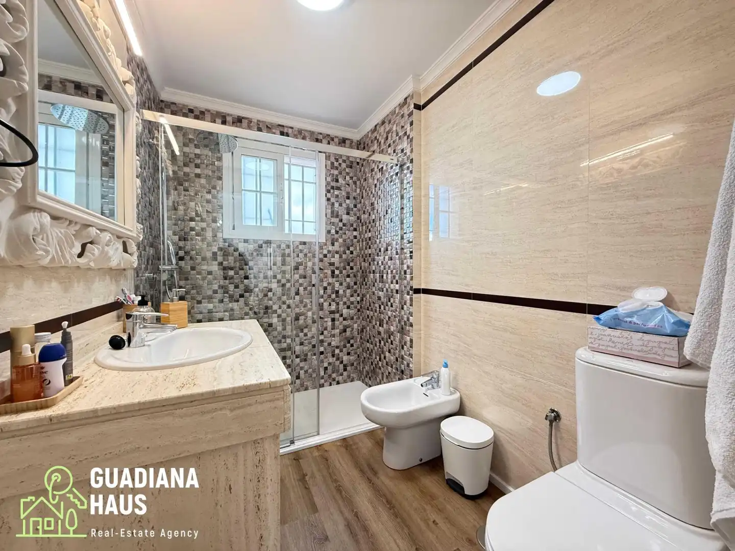 Bany de Apartament en venda en Ayamonte amb Aire condicionat, Jardí privat i Terrassa