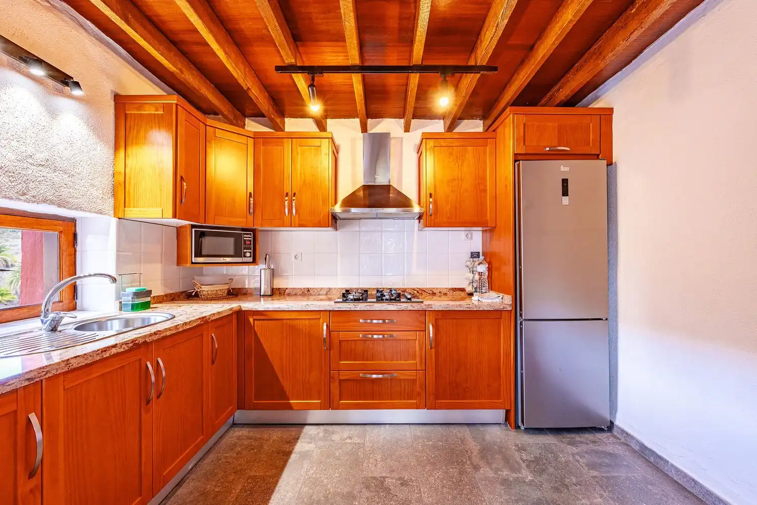 Cocina de Casa o chalet en venta en Telde con Jardín privado, Terraza y Piscina