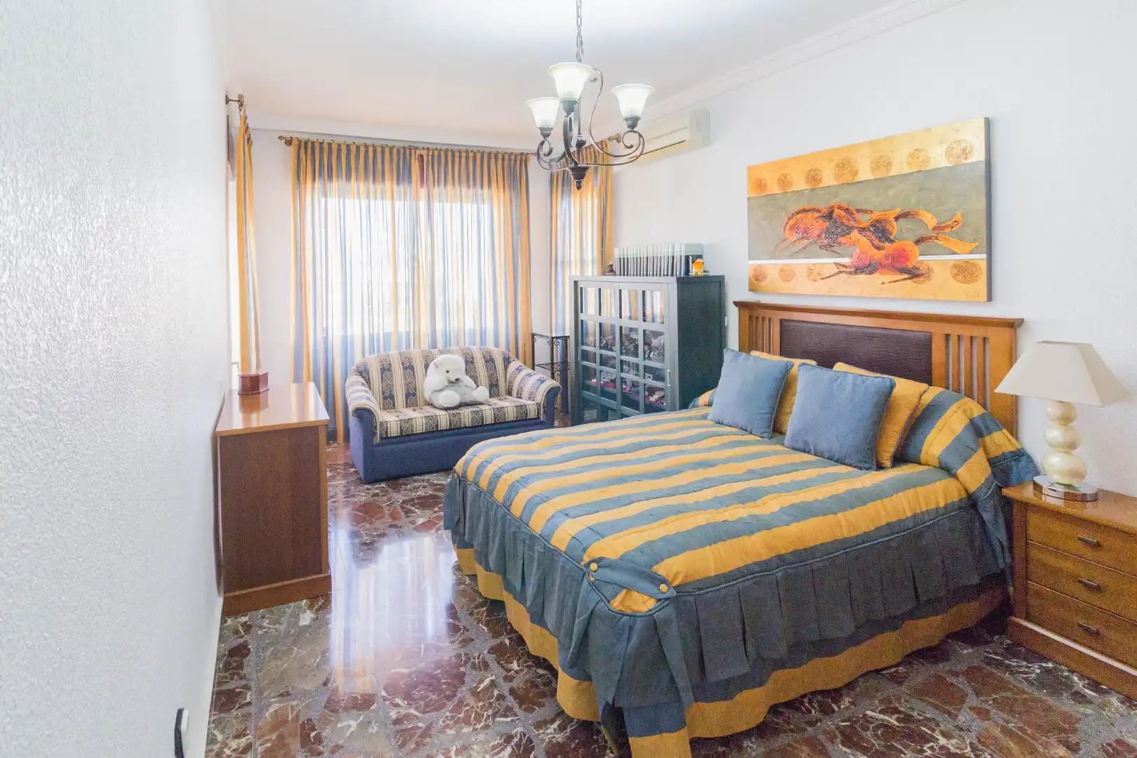 Habitación de Casa o chalet en venta en Cox con Terraza, Trastero y Balcón