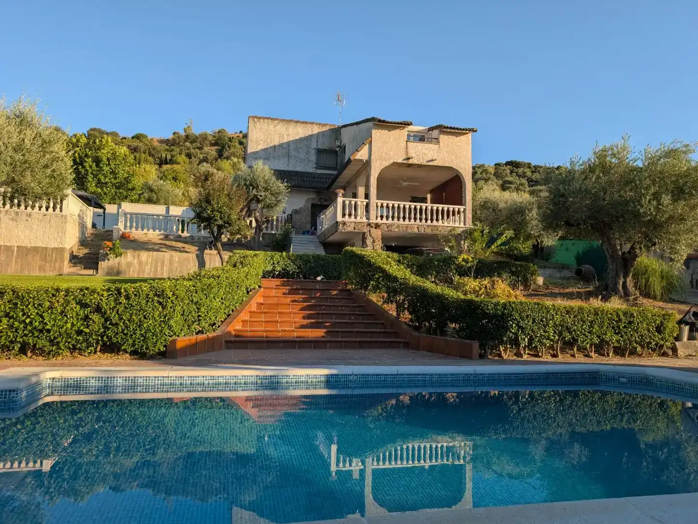 Vista exterior de Pis en venda en Las Herencias amb Aire condicionat, Jardí privat i Parquet