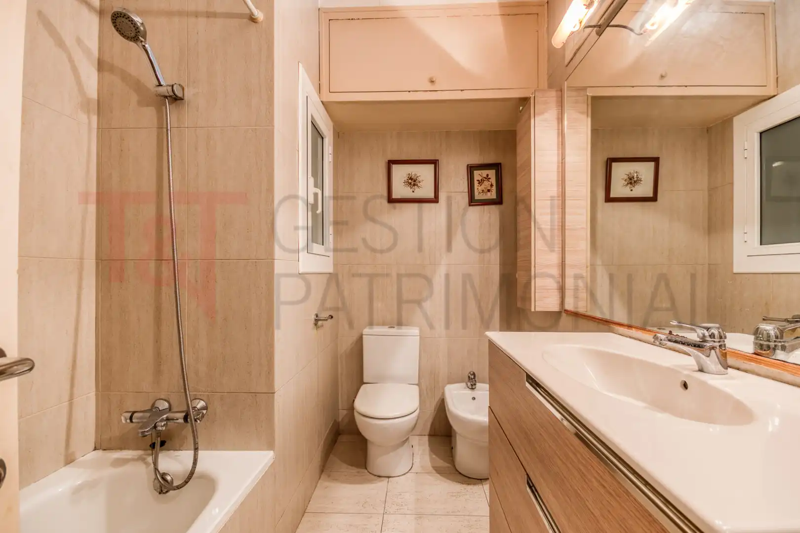 Baño de Piso en venta en Barcelona con Aire acondicionado, Calefacción y Parquet