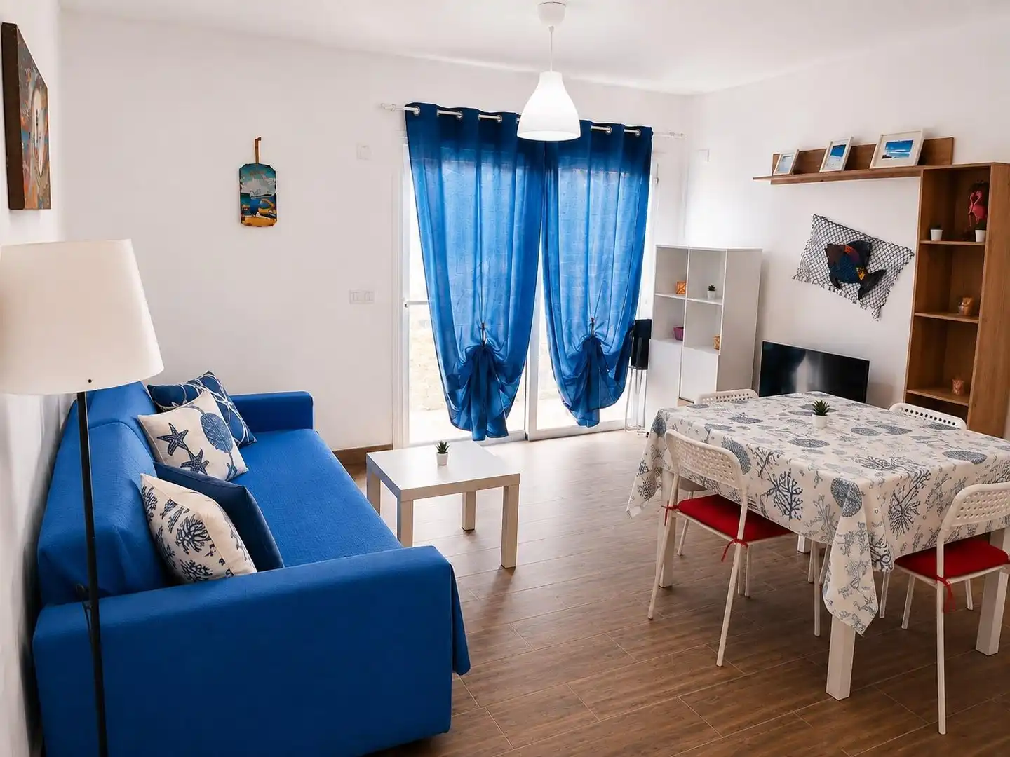 Wohnzimmer von Wohnungen zum Verkauf in Antigua mit Privatgarten und Terrasse