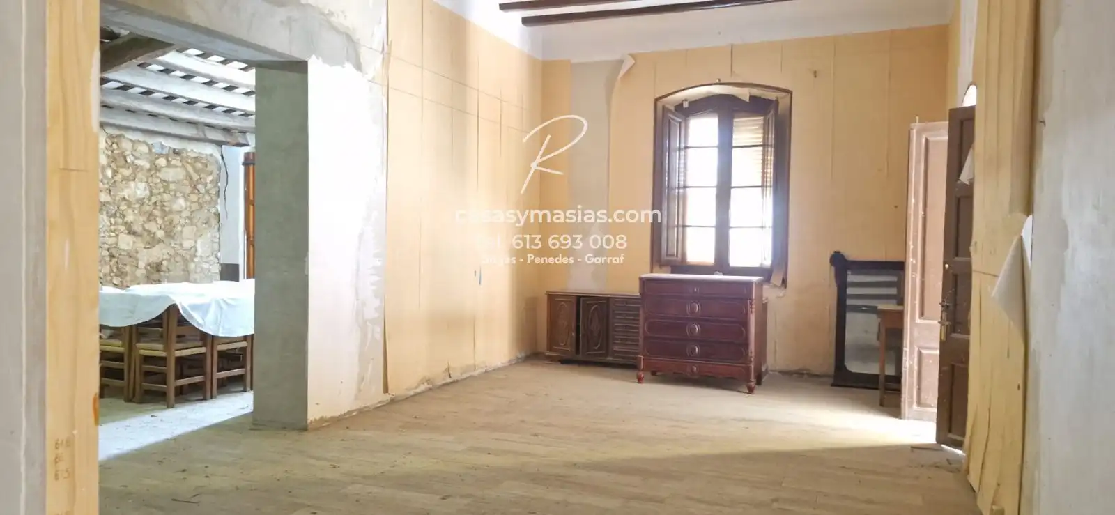 Country homes for sale in Avinyonet del Penedès  with Balcony