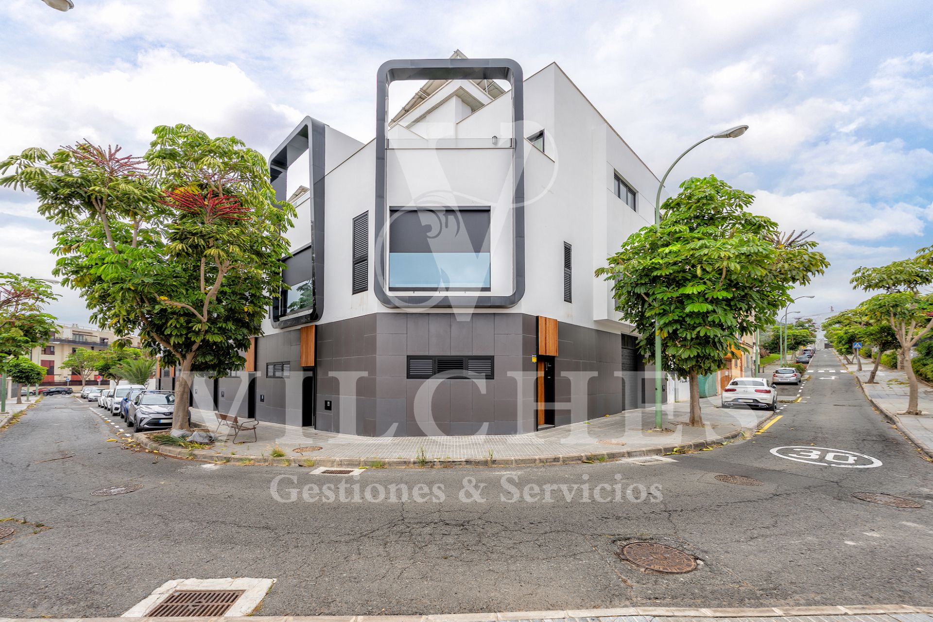 Exterior view of House or chalet for sale in Las Palmas de Gran Canaria  with Air Conditioner, Private garden and Terrace