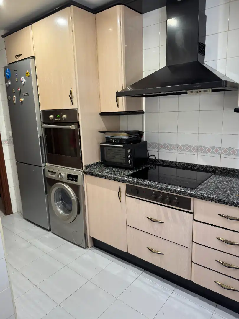 Kitchen of Flat for sale in Sevilla  with Air Conditioner, Heating and Terrace