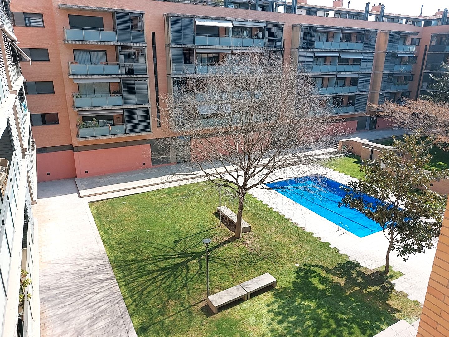 Swimming pool of Flat to rent in Girona Capital  with Air Conditioner, Private garden and Terrace