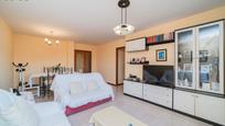 Living room of Flat for sale in Fuenlabrada  with Air Conditioner, Heating and Balcony