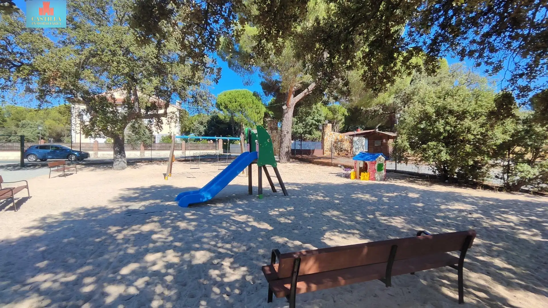 Aparcament de Casa o xalet en venda en Peñalba de Ávila amb Calefacció, Jardí privat i Traster