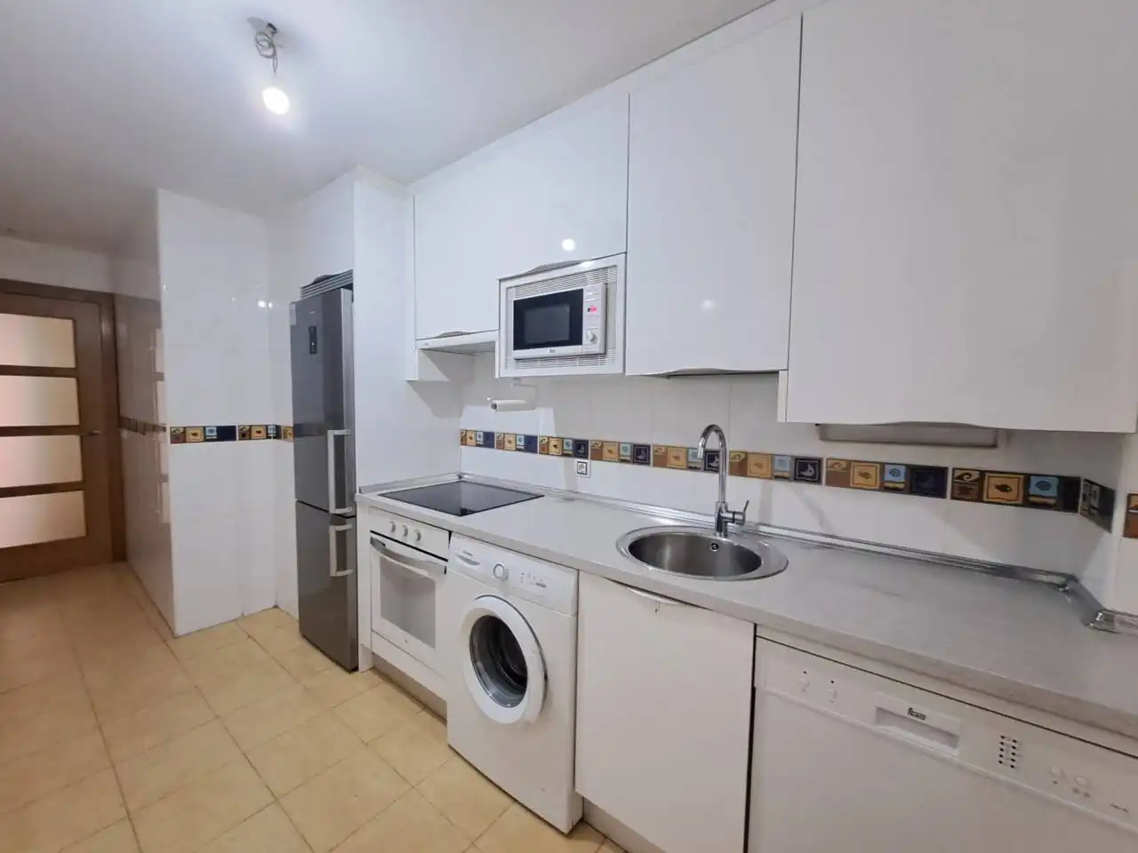 Cocina de Piso en venta en Burgos con Calefacción, Parquet y Trastero
