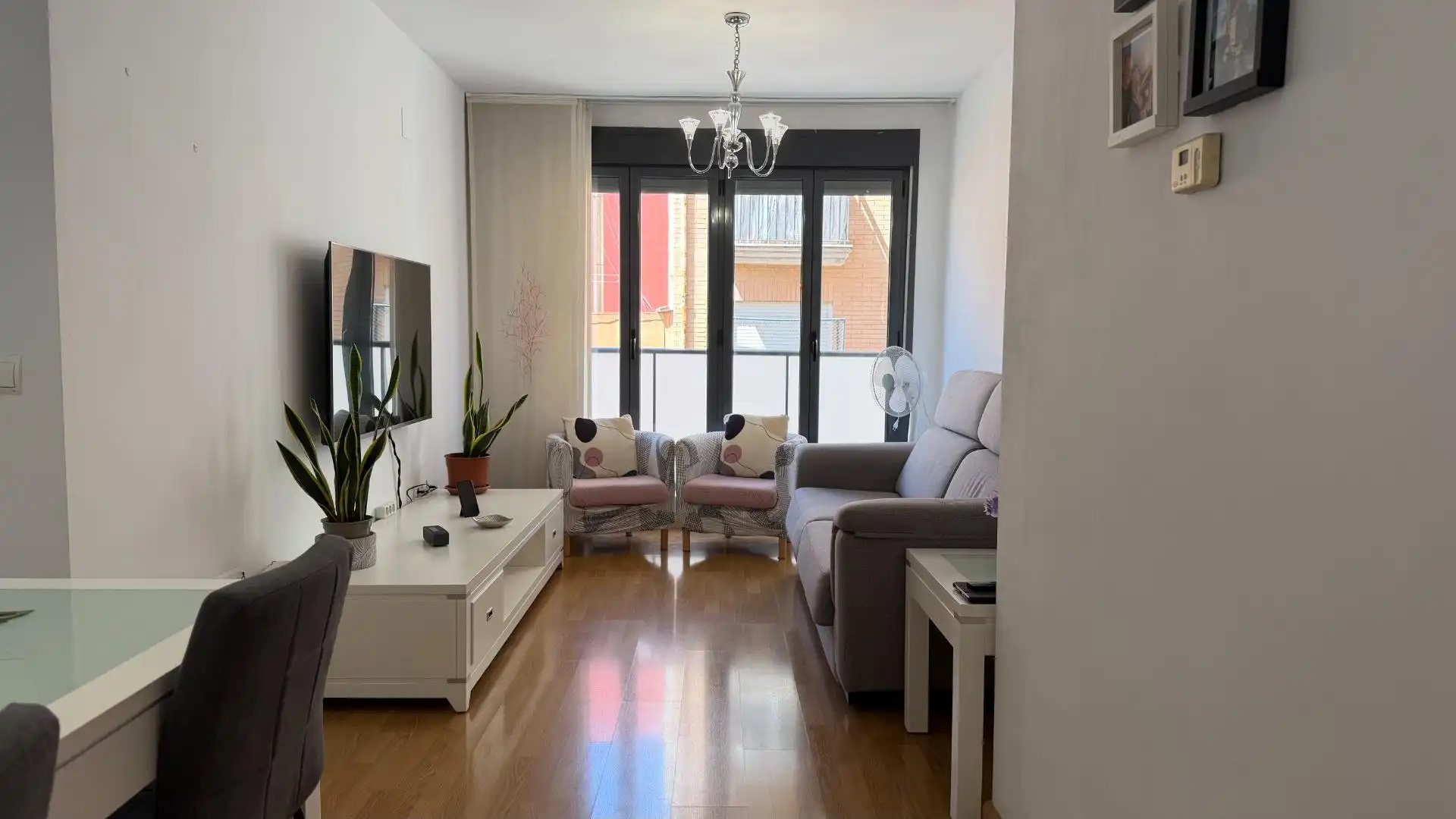 Living room of Flat for sale in Valencia  with Air Conditioner, Heating and Parquet flooring