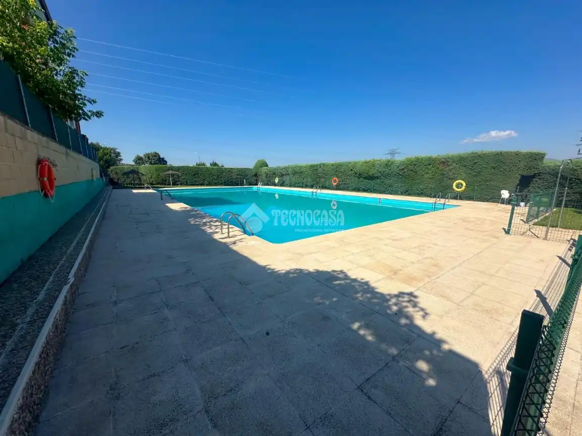 Piscina de Pis en venda en Collado Villalba amb Calefacció i Traster