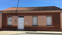 Vista exterior de Casa o xalet en venda en Sariegos