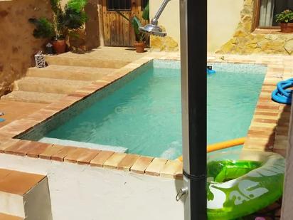 Piscina de Casa o xalet en venda en Venta del Moro amb Piscina