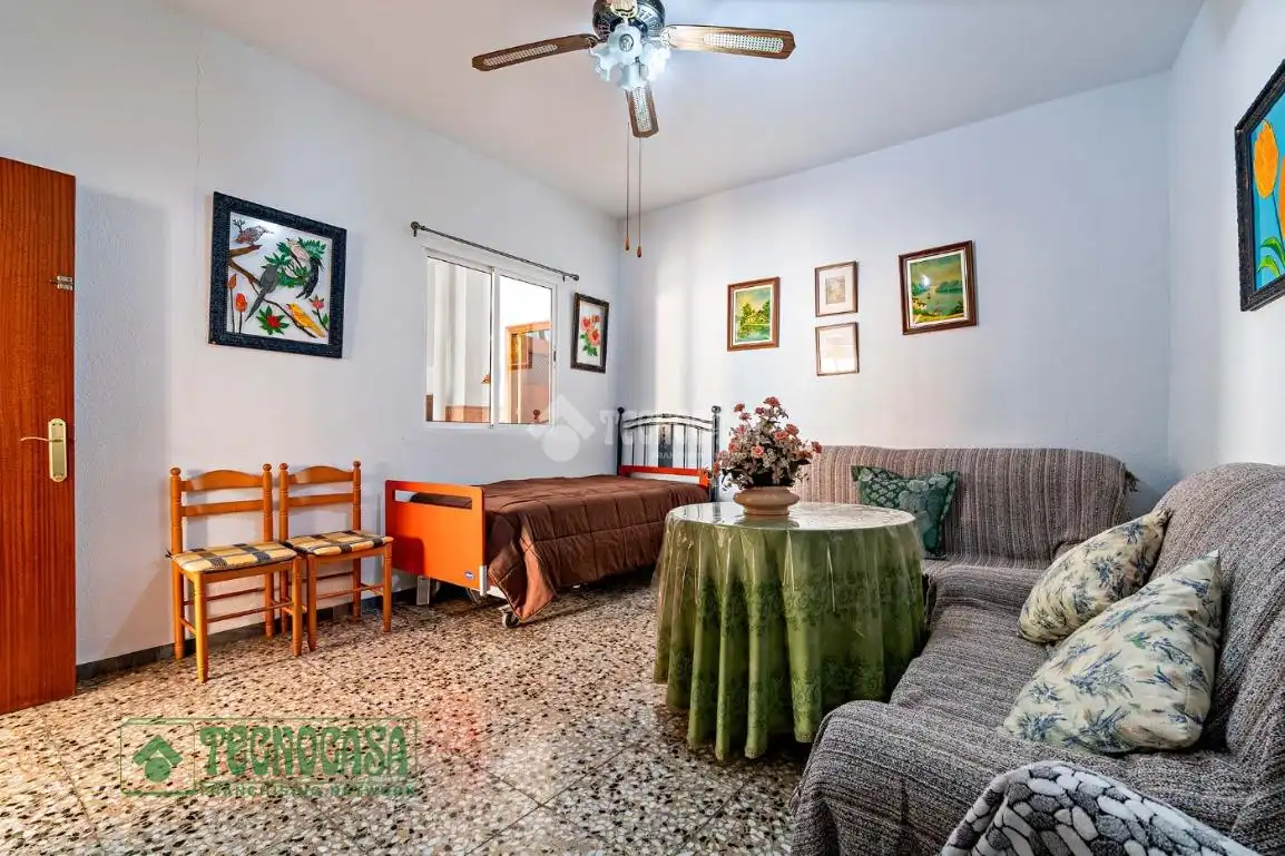 Dormitori de Casa o xalet en venda en El Ejido