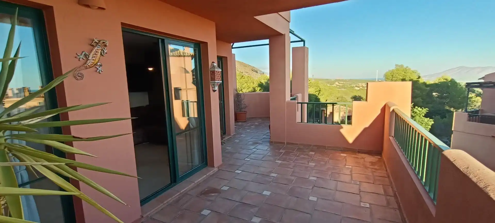 Penthouse with terrace for sale in Golf Bahía, imagen 6