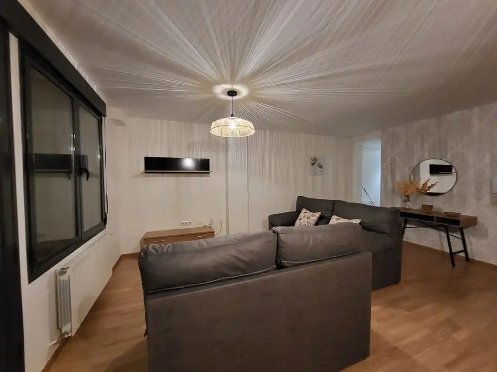 Sala de estar de Ático de alquiler en La Roda con Aire acondicionado, Calefacción y Terraza