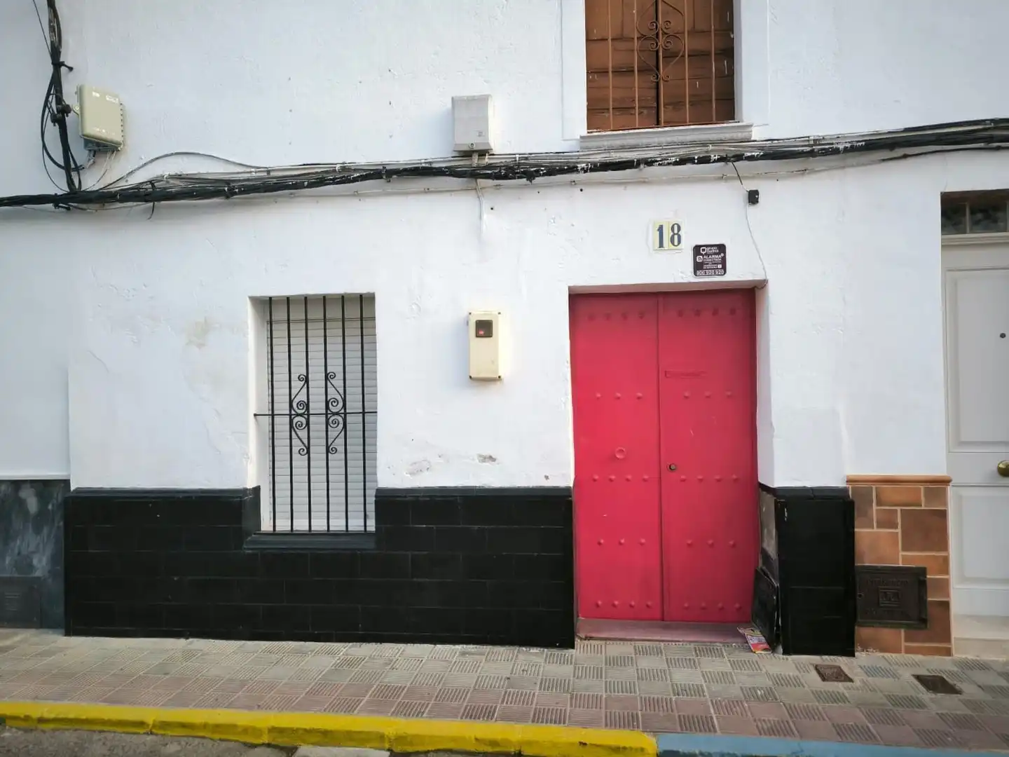Vista exterior de Casa adosada en venda en Alcolea del Río