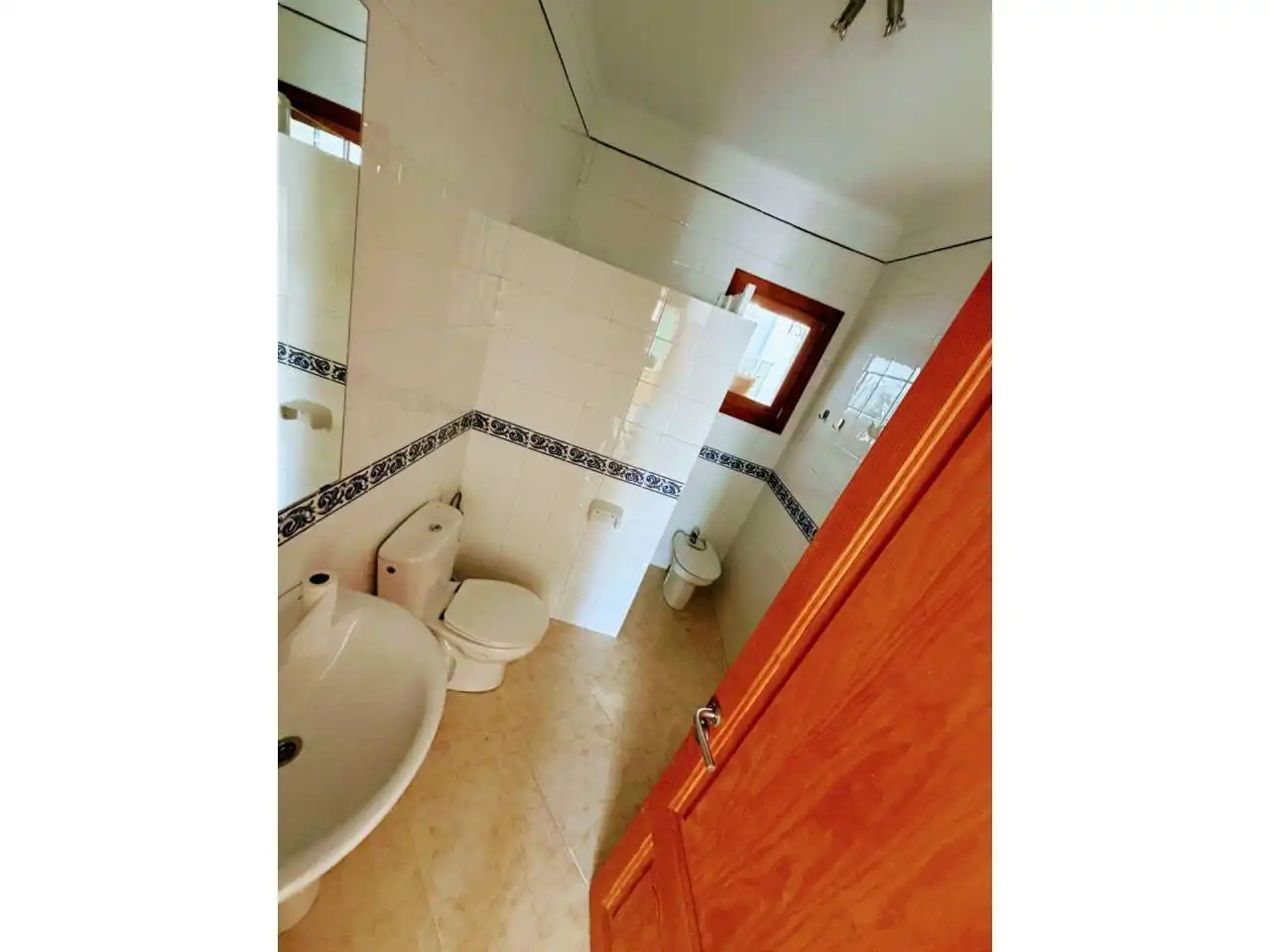 Bathroom of Flat for sale in Petra  with Air Conditioner, Heating and Terrace