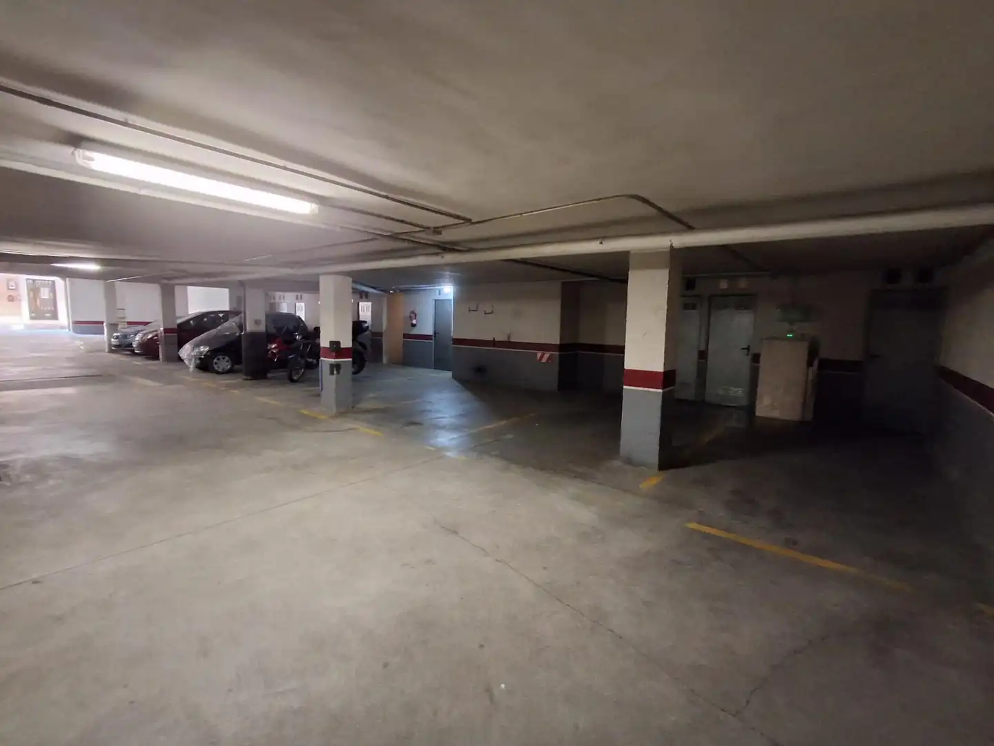 Parking de Piso en venta en Tudela de Duero con Calefacción, Trastero y Balcón