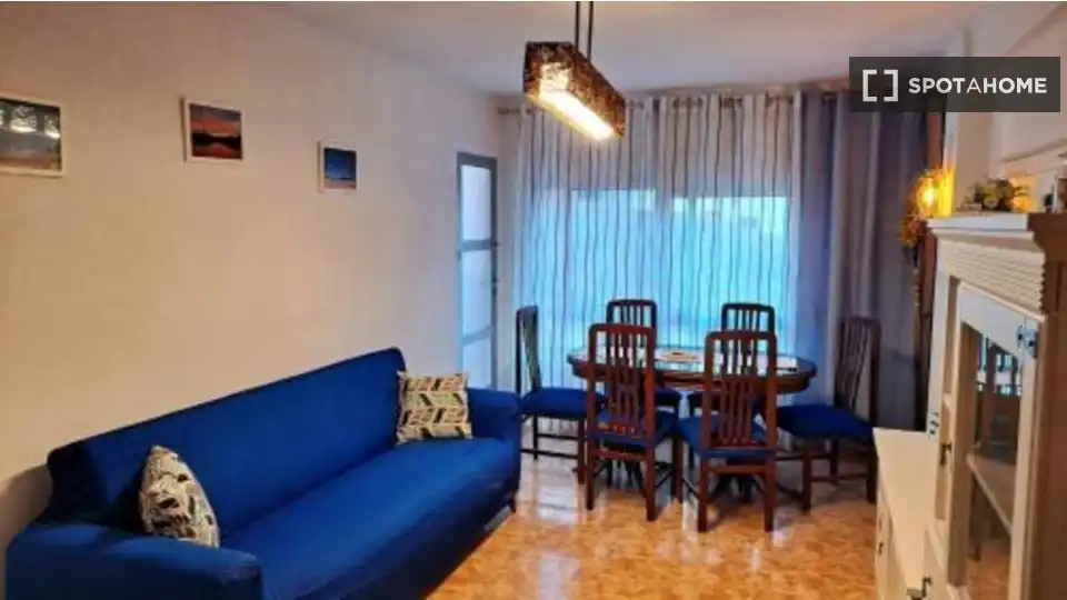 Piso con terraza en alquiler en Poblats Marítims
