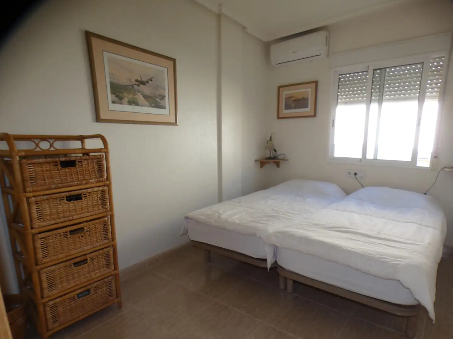 Habitación de Casa adosada en venta en San Pedro del Pinatar con Aire acondicionado, Jardín privado y Amueblado