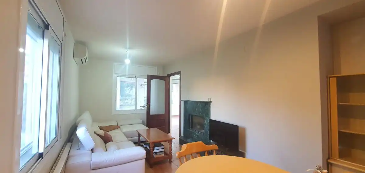 Sala de estar de Casa o chalet en venta en Els Pallaresos con Aire acondicionado, Calefacción y Jardín privado