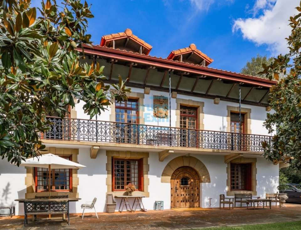 Vista exterior de Casa o xalet en venda en Oiartzun amb Calefacció i Jardí privat