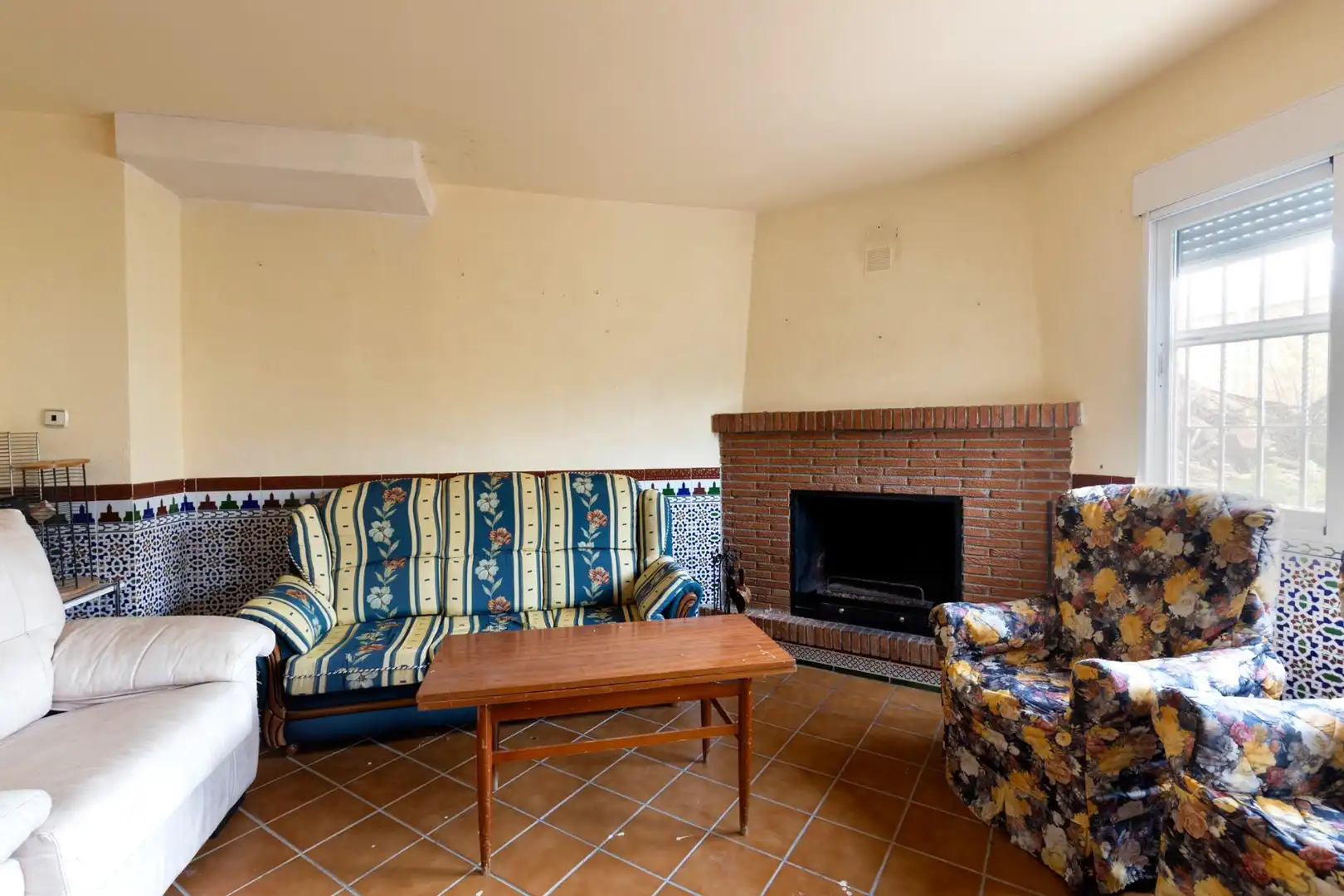 Sala de estar de Casa o chalet en venta en Escúzar con Terraza y Piscina