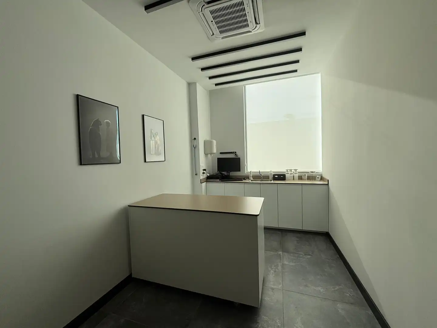 Cocina de Local en venta en Las Rozas de Madrid con Aire acondicionado, Calefacción y Amueblado