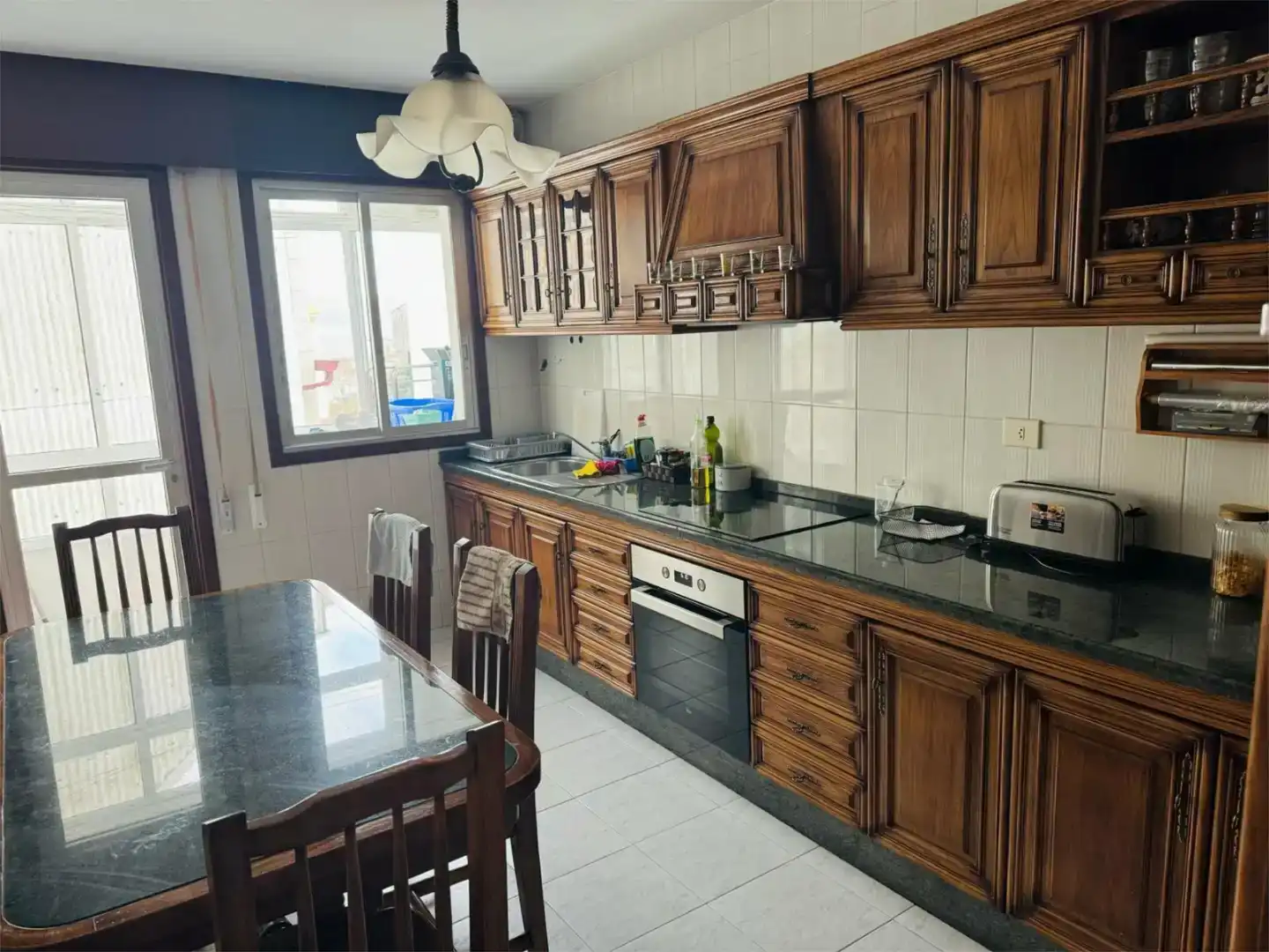Cuina de Pis de lloguer en Porto do Son amb Parquet, Moblat i Balcó