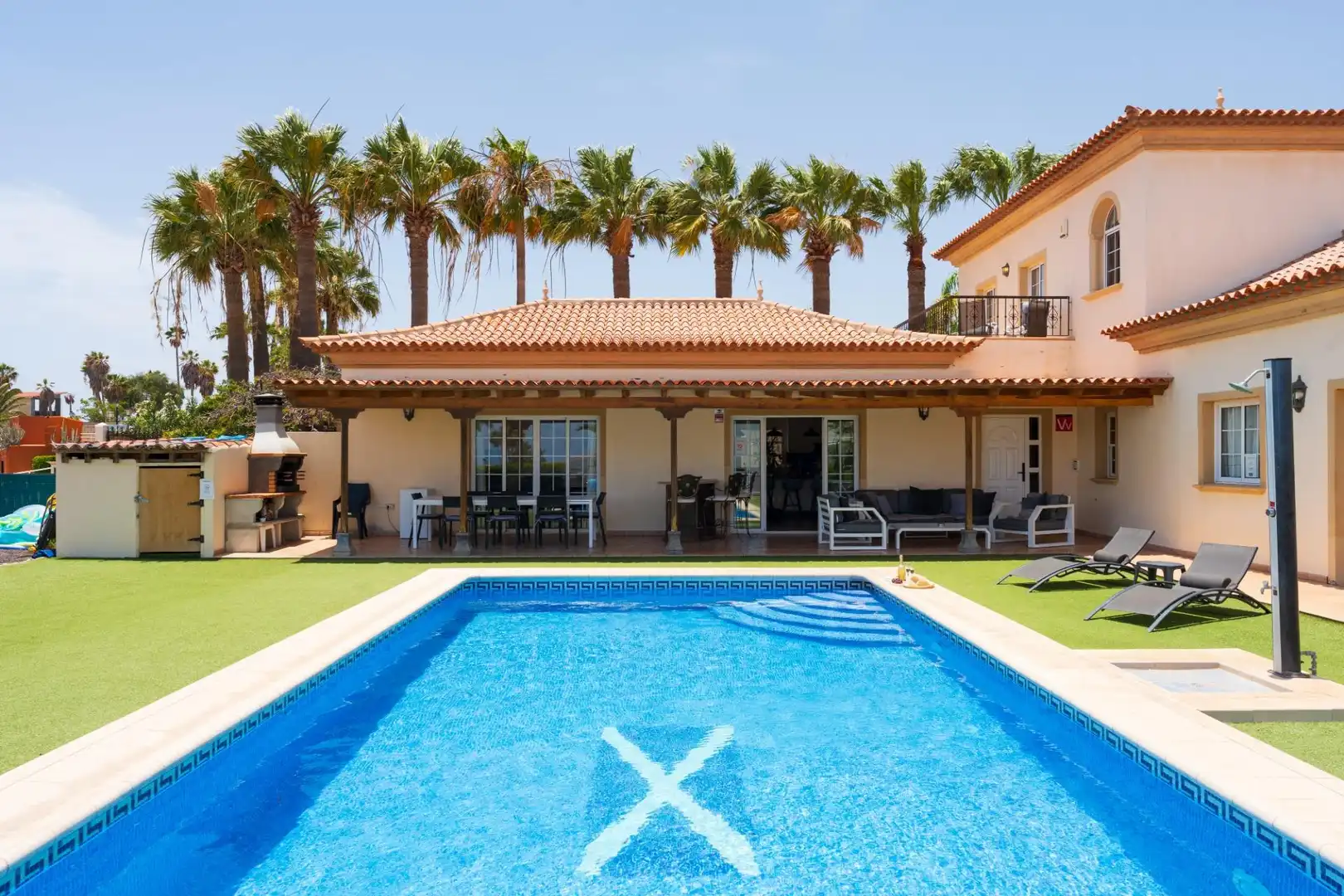 Swimming pool of Houses for sale in San Miguel de Abona  with Air Conditioner, Private garden and Terrace