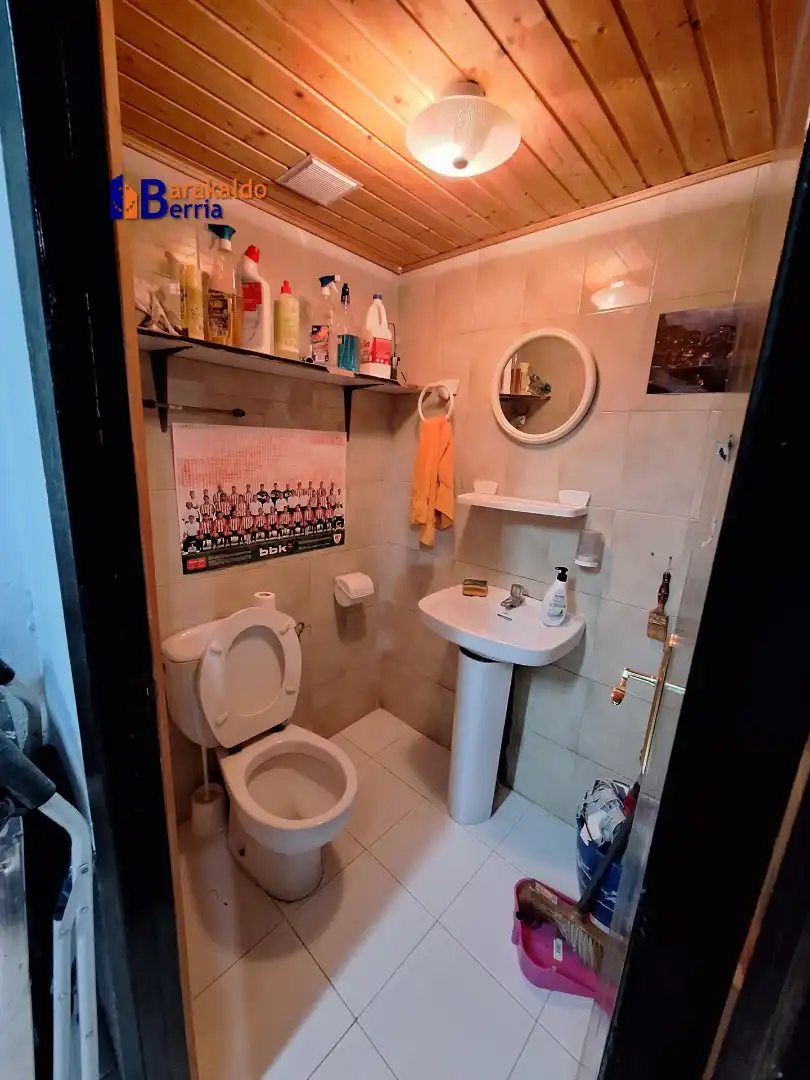 Bany de Local en venda en Barakaldo 