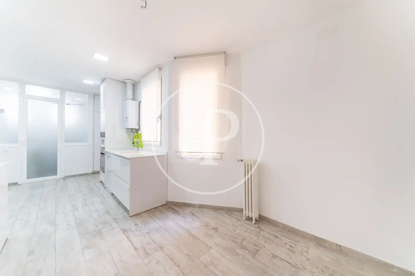 Kitchen of Flat for rent in Madrid  with Air Conditioner and Heating