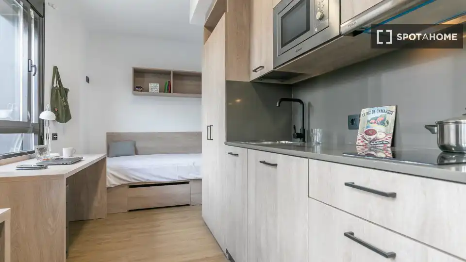 Habitació a Almenara -Ventilla