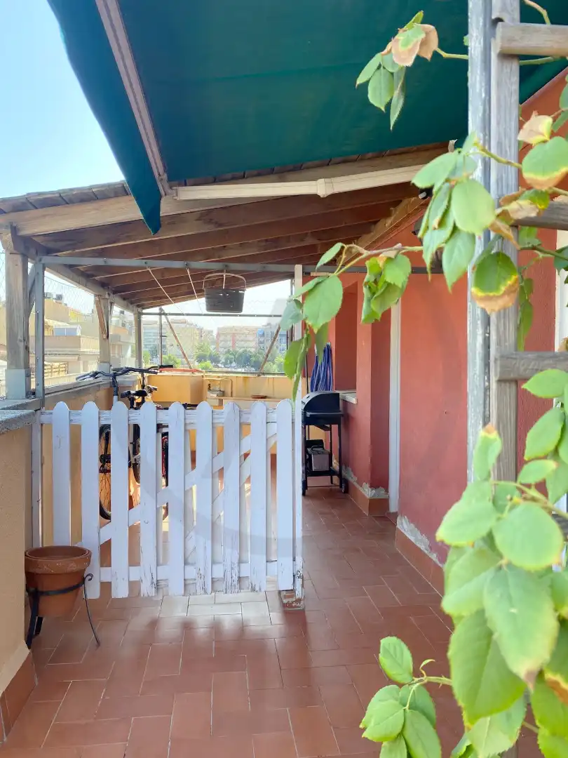 Terraza de Ático en venta en Terrassa con Calefacción, Terraza y Trastero