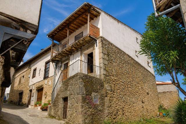 Casa adosada en Venta en Fuente Abajo, 3 en San Esteban de la Sierra