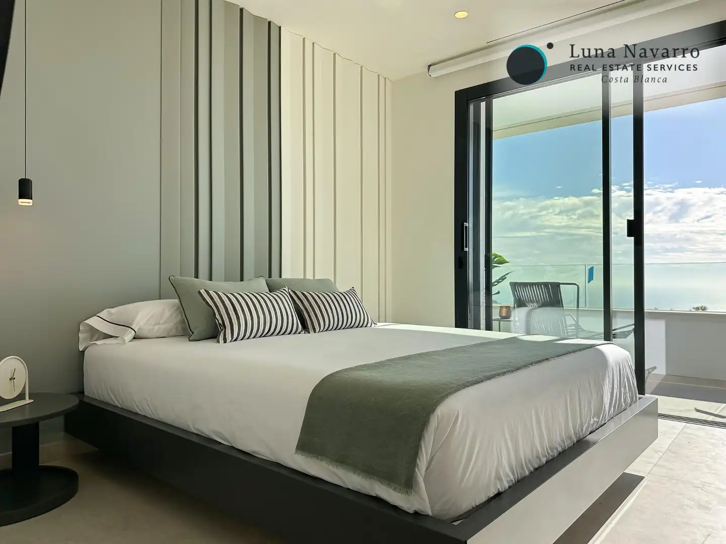 Detached house with pool for sale in Calle Media, imagen 20